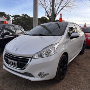 Peugeot 208 Feline 1.6 2016